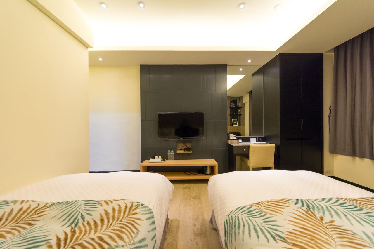 W Hostel 台南 エクステリア 写真
